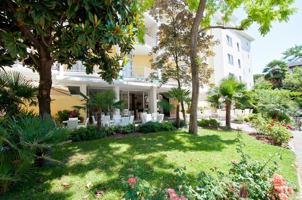 Hotel Park Spiaggia Градо Экстерьер фото
